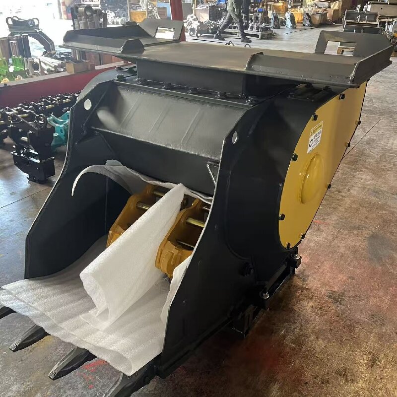 Heavy Equipment With Bucket - 掘削機クラッシャーバケット油圧コンクリート岩石破砕アタッチメント解体リサイクル重機ツール